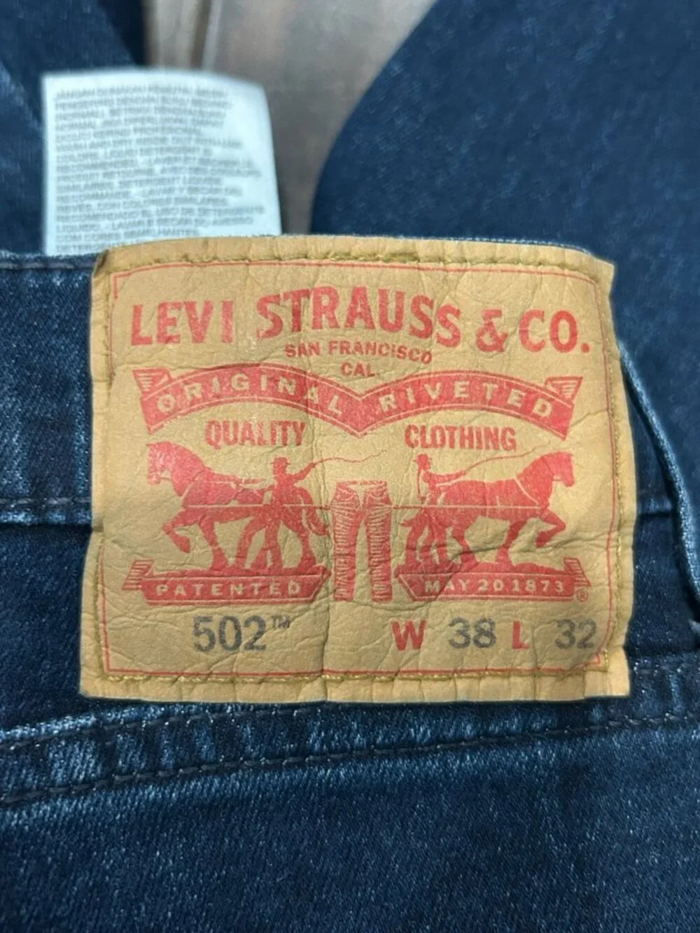 Levis 502 38x32 Mens Taper Fit Jeans Dark Wash Stretch Denim Retro Timeless Styl
